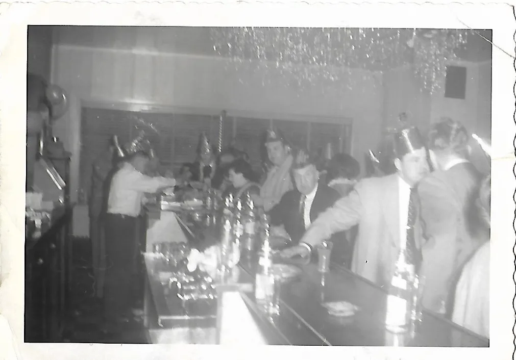 New Year&rsquo;s Eve at the bar